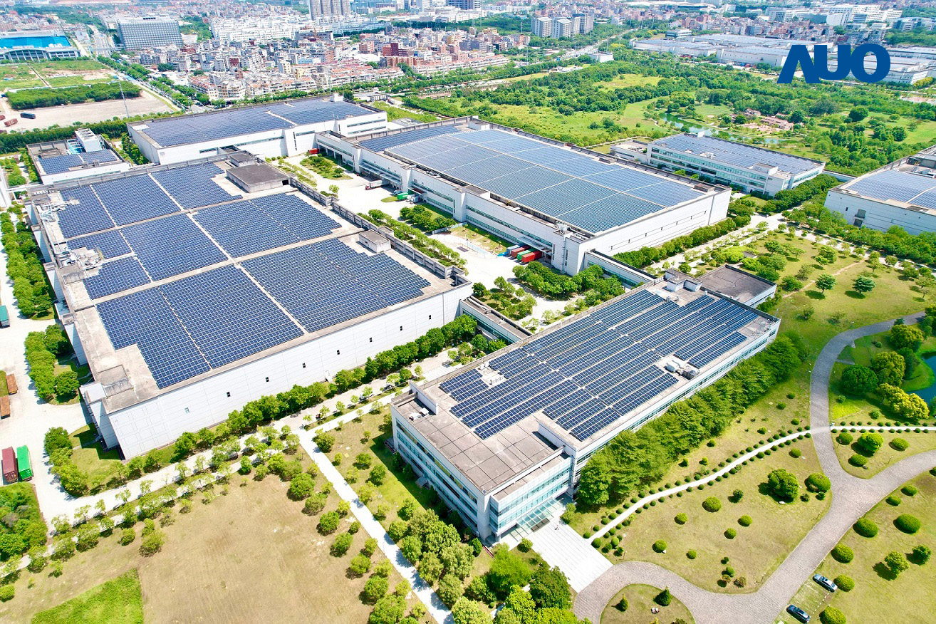 88BIFA廈門推動智慧製造同時，透過綠電創能縱深推進綠色轉型，廠區全屋頂鋪設太陽能板，每年太陽能發電 2,600多萬度